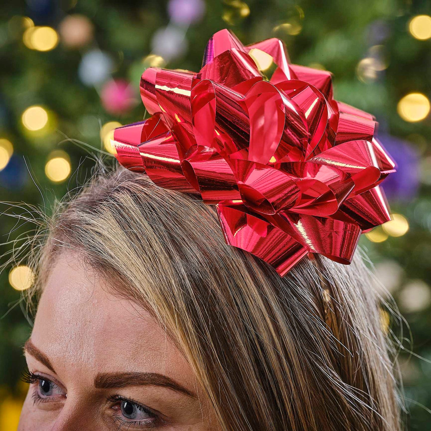 gift bow crown headband – holiday party supplies