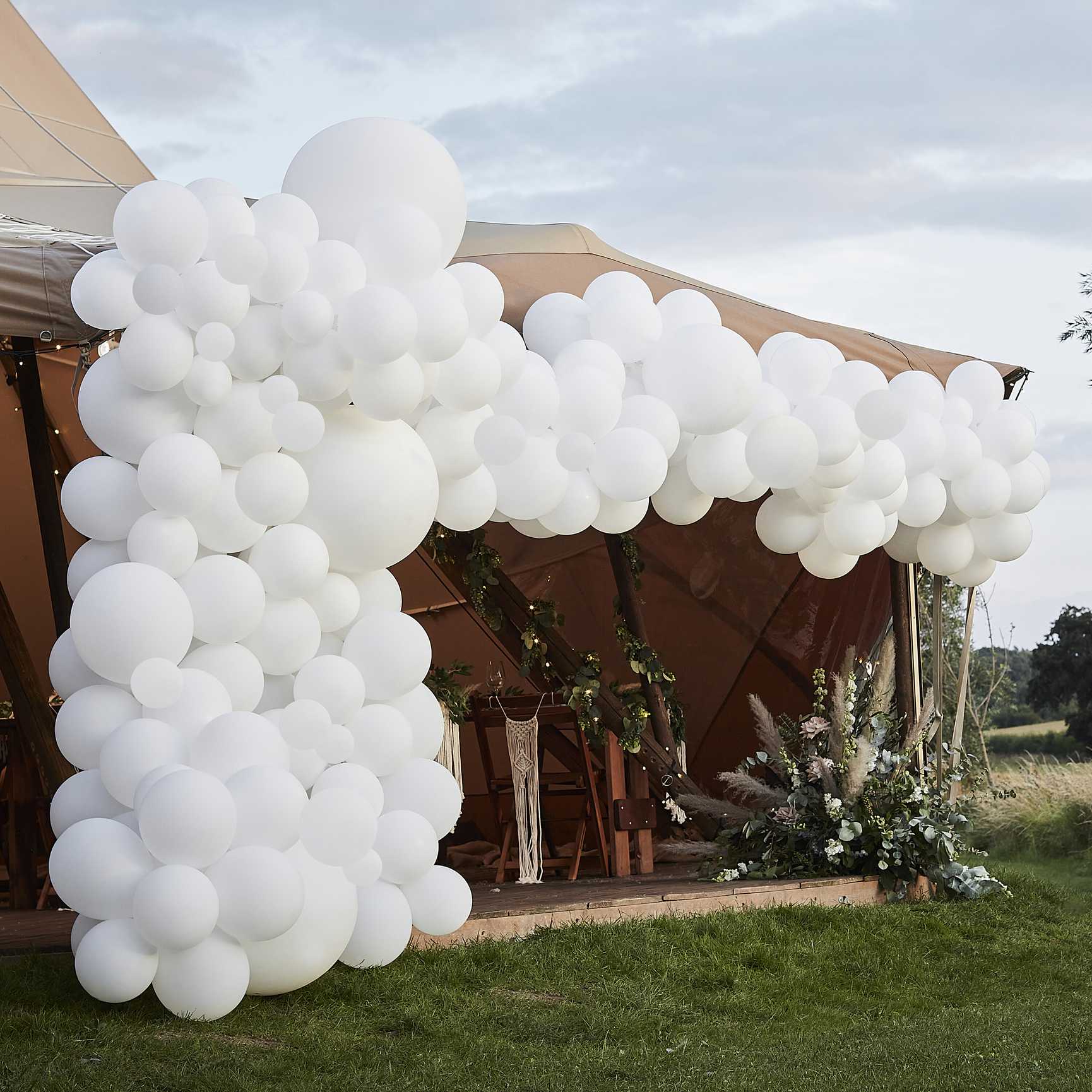 Luxe white balloon arch kit 200 piece party decorations Party and Pout Australia
