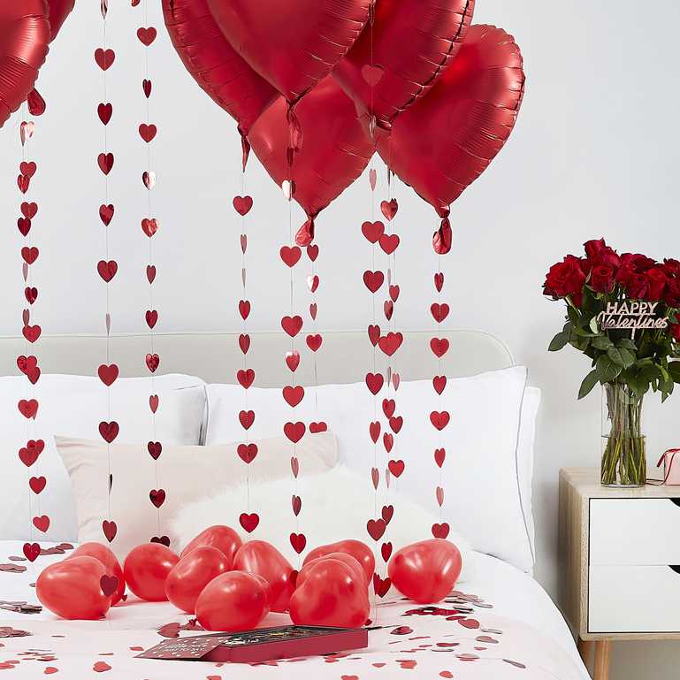 romantic heart balloon set with tassels and confetti party decoration